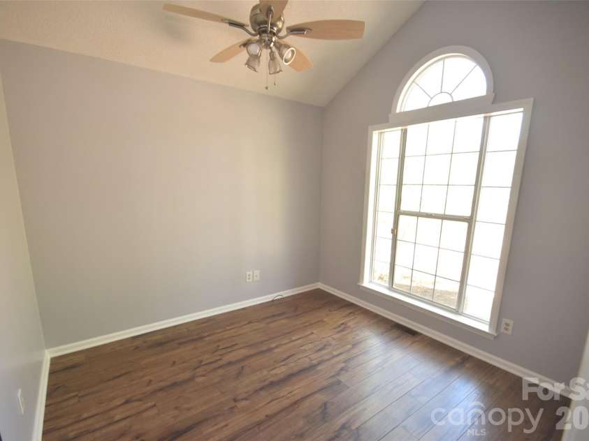 2336 Mill House Lane, Matthews, NC 28104.  MLS# CAR4362961, YatesRealty ID 25568. 