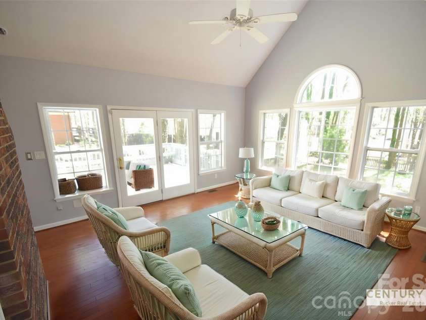 2336 Mill House Lane, Matthews, NC 28104.  MLS# CAR4362961, YatesRealty ID 25568. 