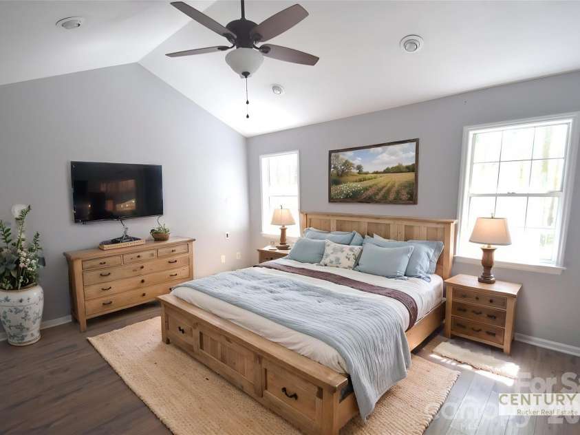 2336 Mill House Lane, Matthews, NC 28104.  MLS# CAR4362961, YatesRealty ID 25568. 