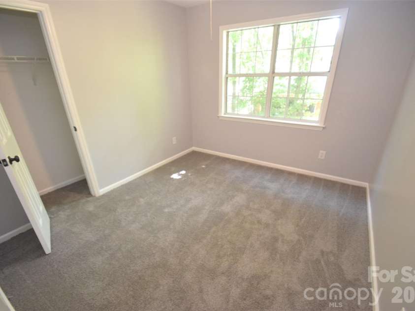 2336 Mill House Lane, Matthews, NC 28104.  MLS# CAR4362961, YatesRealty ID 25568. 