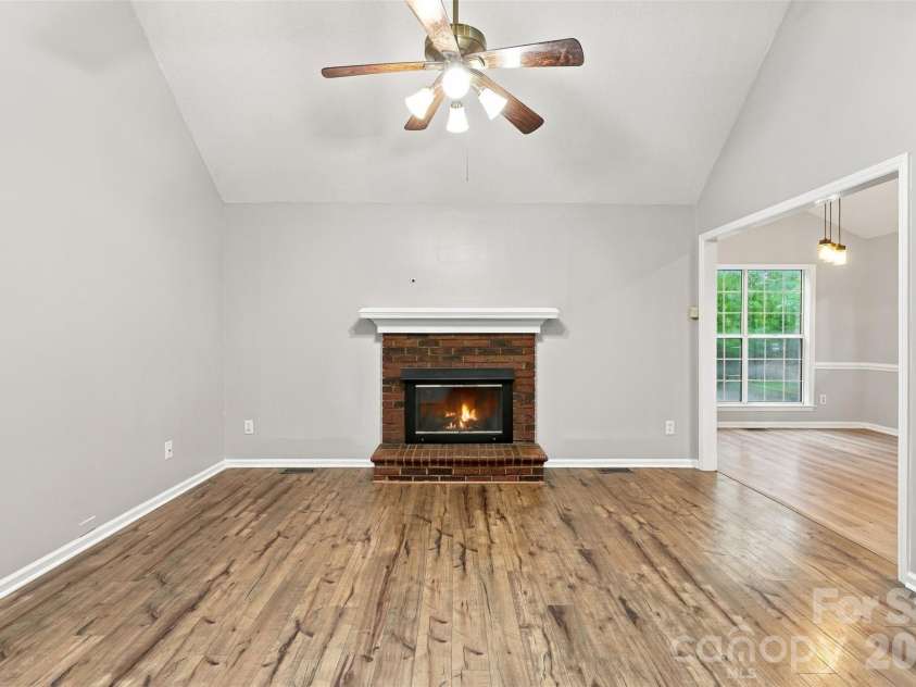 2336 Mill House Lane, Matthews, NC 28104.  MLS# CAR4362961, YatesRealty ID 25568. 