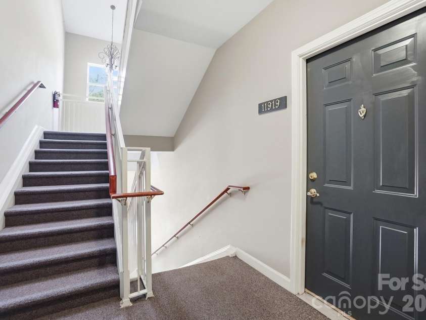 11919 Ridgeway Park Drive, Charlotte, NC 28277.  MLS# CAR4384868, YatesRealty ID 25569. 