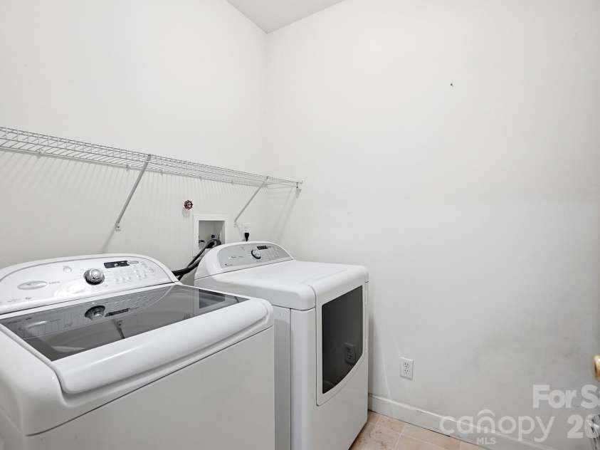 11919 Ridgeway Park Drive, Charlotte, NC 28277.  MLS# CAR4384868, YatesRealty ID 25569. 