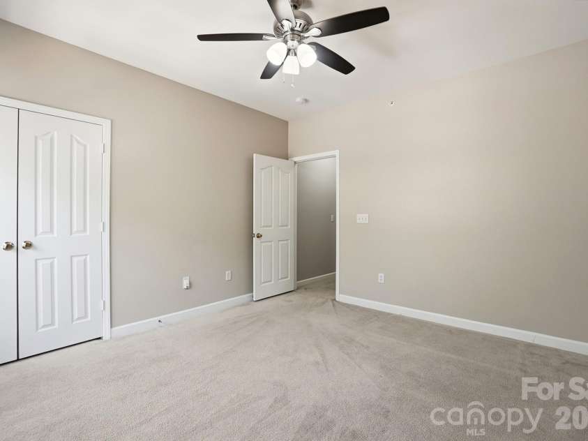 11919 Ridgeway Park Drive, Charlotte, NC 28277.  MLS# CAR4384868, YatesRealty ID 25569. 