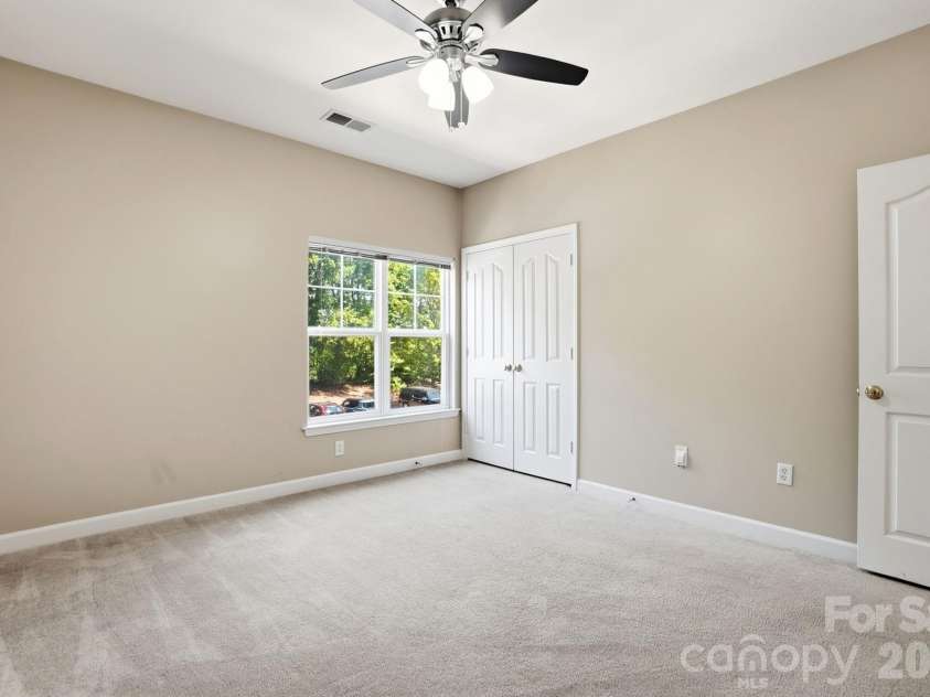 11919 Ridgeway Park Drive, Charlotte, NC 28277.  MLS# CAR4384868, YatesRealty ID 25569. 
