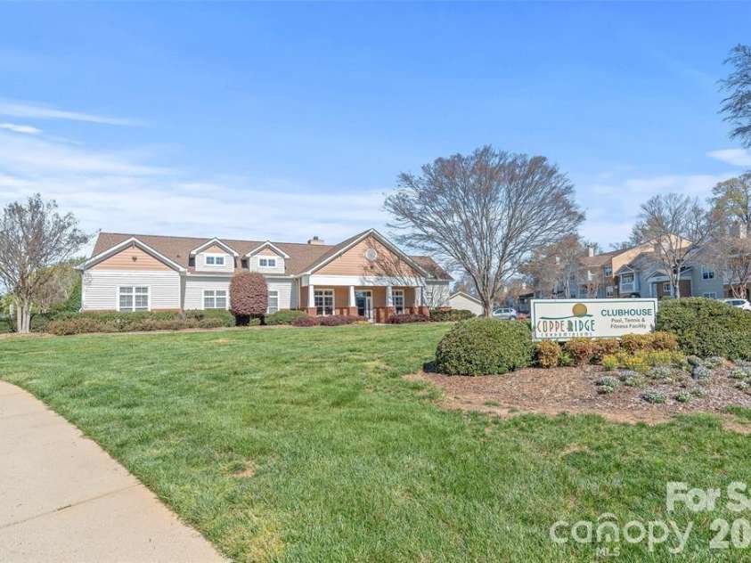 11919 Ridgeway Park Drive, Charlotte, NC 28277.  MLS# CAR4384868, YatesRealty ID 25569. Clubhouse