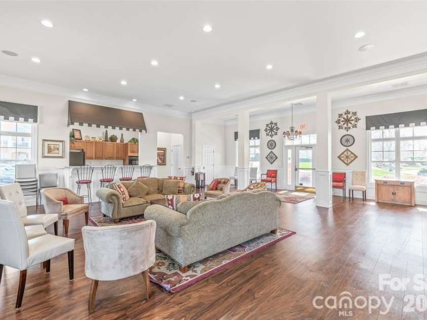 11919 Ridgeway Park Drive, Charlotte, NC 28277.  MLS# CAR4384868, YatesRealty ID 25569. Clubhouse