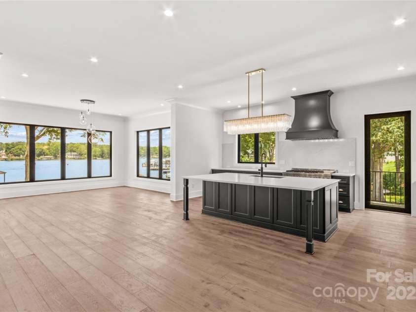242 Shoreline Loop, Mooresville, NC 28117.  MLS# CAR4254091, YatesRealty ID 25569. 
