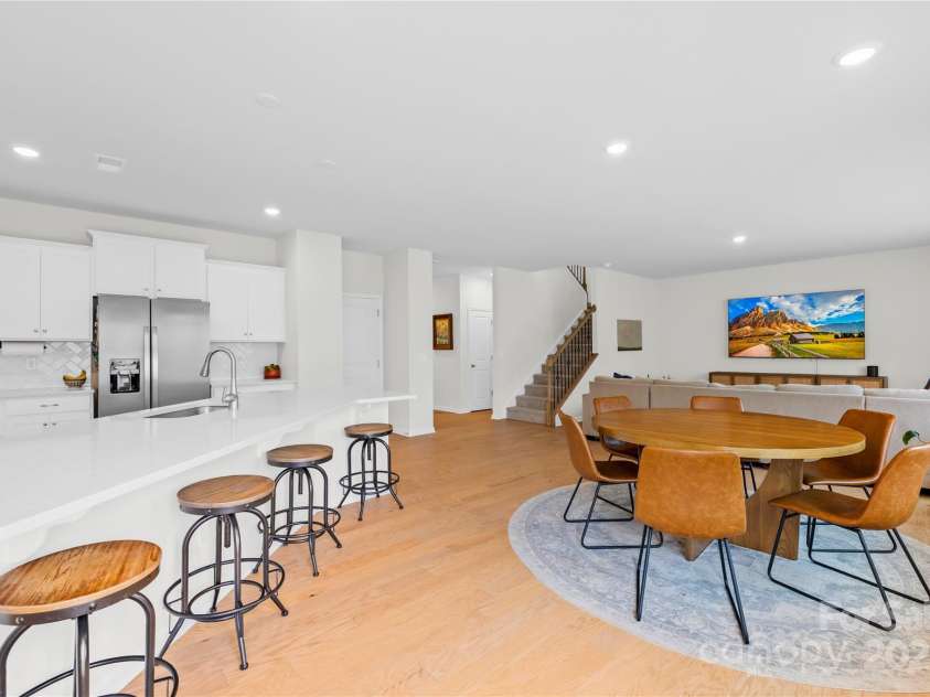 367 Kennerly Center Drive, Mooresville, NC 28115.  MLS# CAR4231882, YatesRealty ID 2557. Breakfast Area