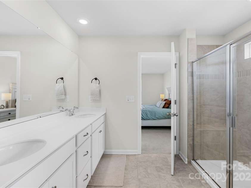 367 Kennerly Center Drive, Mooresville, NC 28115.  MLS# CAR4231882, YatesRealty ID 2557. Primary Bathroom w/ walk-in shower