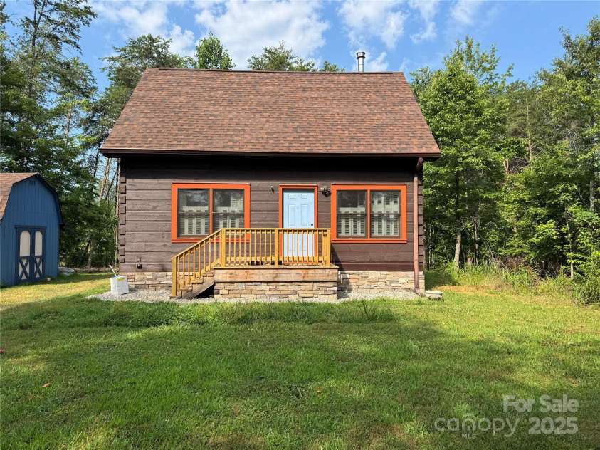 663 Fair Winds Drive, Tryon, NC 28782.  MLS# CAR4274650, YatesRealty ID 25570. 