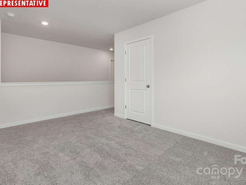 11201 Cardinal Creek Avenue, Charlotte, NC 28215.  MLS# CAR4280842, YatesRealty ID 25571. 