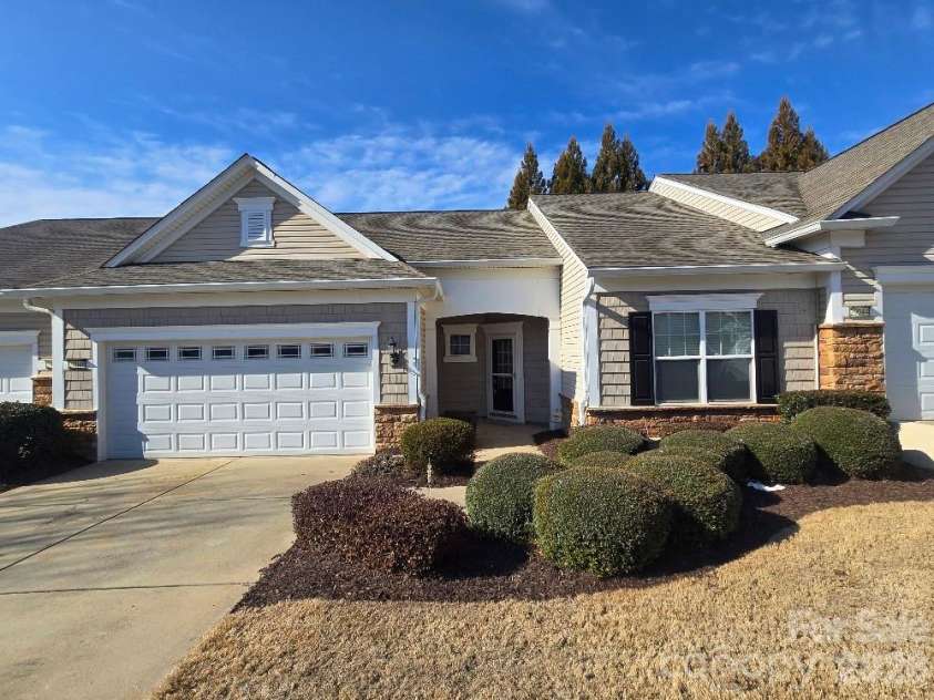 29048 Eagle Lane, Fort Mill, SC 29707.  MLS# CAR4344904, YatesRealty ID 25571. 