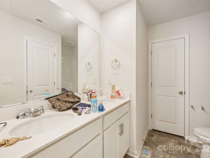 3985 Village Boulevard, Conover, NC 28613.  MLS# CAR4259381, YatesRealty ID 25573. 