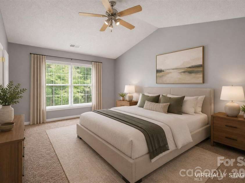 10026 Dauphine Drive, Charlotte, NC 28216.  MLS# CAR4385192, YatesRealty ID 25574. 