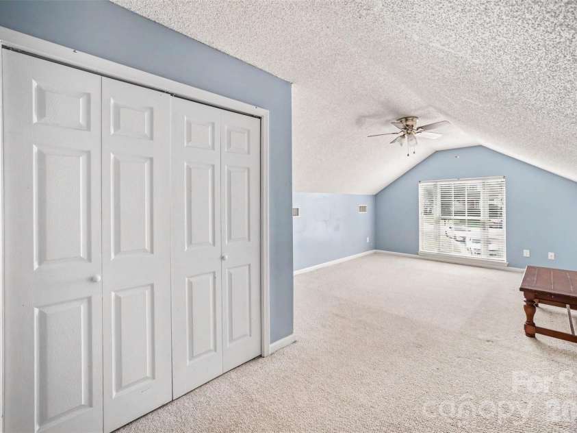 10026 Dauphine Drive, Charlotte, NC 28216.  MLS# CAR4385192, YatesRealty ID 25574. 