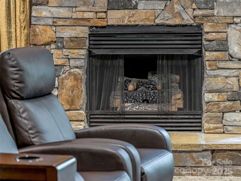 37 Gaston Mountain Road, Asheville, NC 28806.  MLS# CAR4273933, YatesRealty ID 25574. 