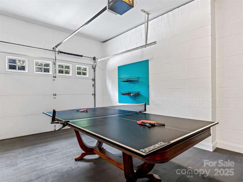 37 Gaston Mountain Road, Asheville, NC 28806.  MLS# CAR4273933, YatesRealty ID 25574. 