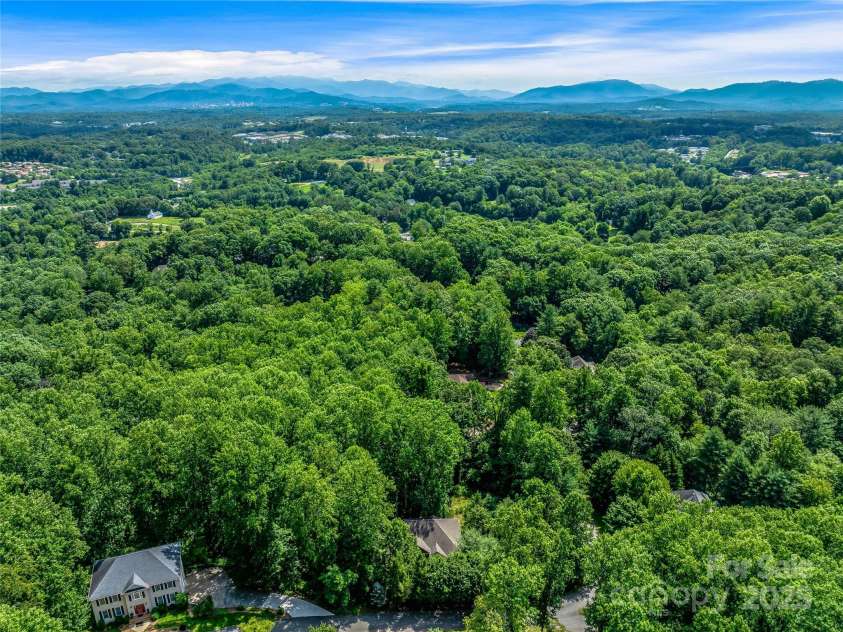 37 Gaston Mountain Road, Asheville, NC 28806.  MLS# CAR4273933, YatesRealty ID 25574. 
