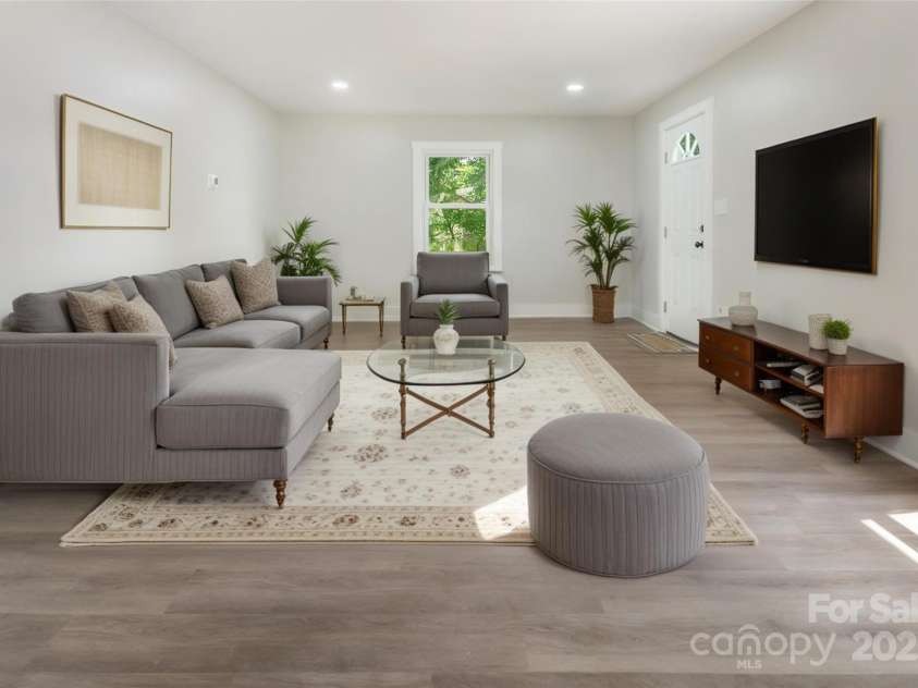 509 Hetty Hill Street, Gaffney, SC 29340.  MLS# CAR4248064, YatesRealty ID 25575. Living Rm-Virtually Staged