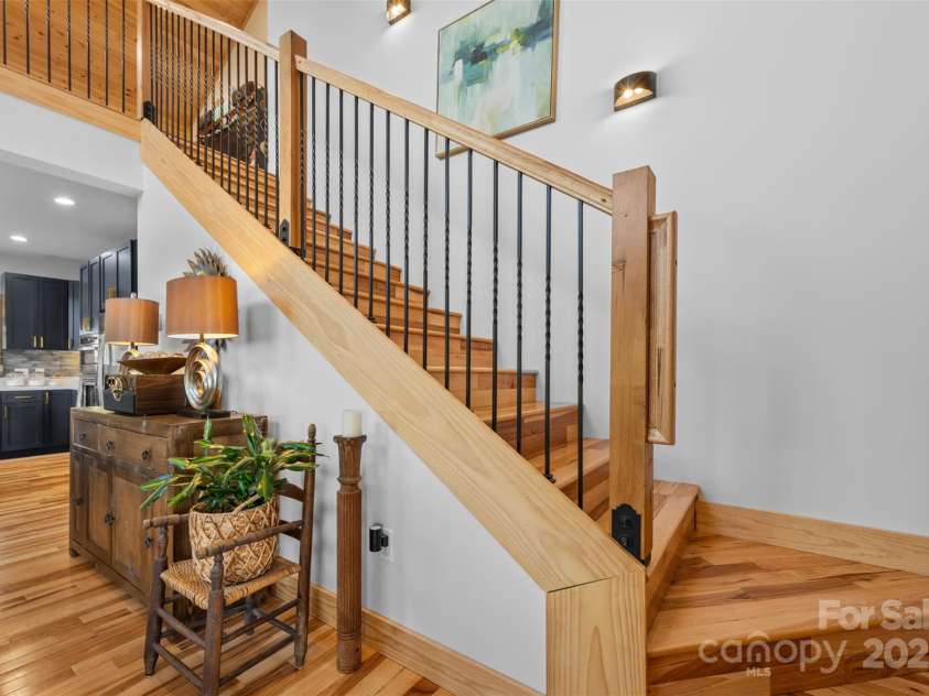 527 Cedar Trail, Fleetwood, NC 28626.  MLS# CAR4271536, YatesRealty ID 25576. Going upstairs