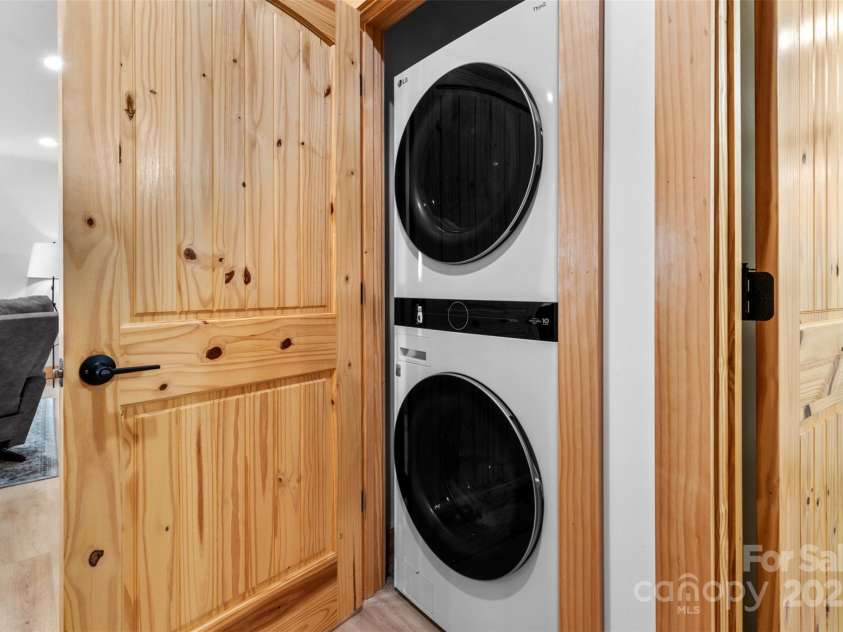 527 Cedar Trail, Fleetwood, NC 28626.  MLS# CAR4271536, YatesRealty ID 25576. Laundry downstairs