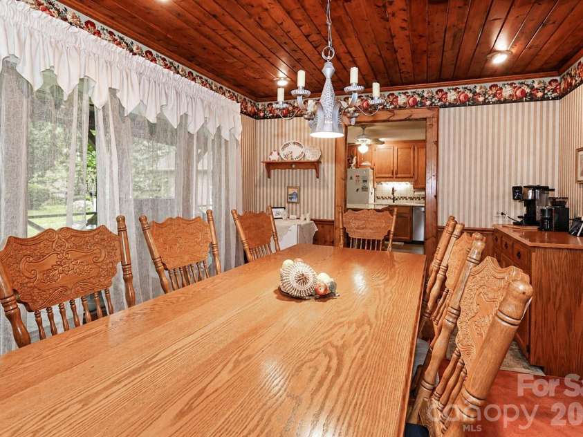 156 Monte Vista Road, Statesville, NC 28625.  MLS# CAR4379805, YatesRealty ID 25577. 