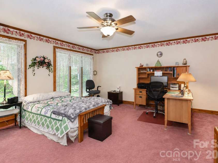 156 Monte Vista Road, Statesville, NC 28625.  MLS# CAR4379805, YatesRealty ID 25577. 