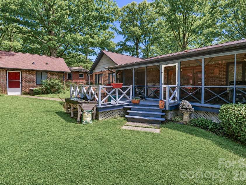 156 Monte Vista Road, Statesville, NC 28625.  MLS# CAR4379805, YatesRealty ID 25577. Back deck