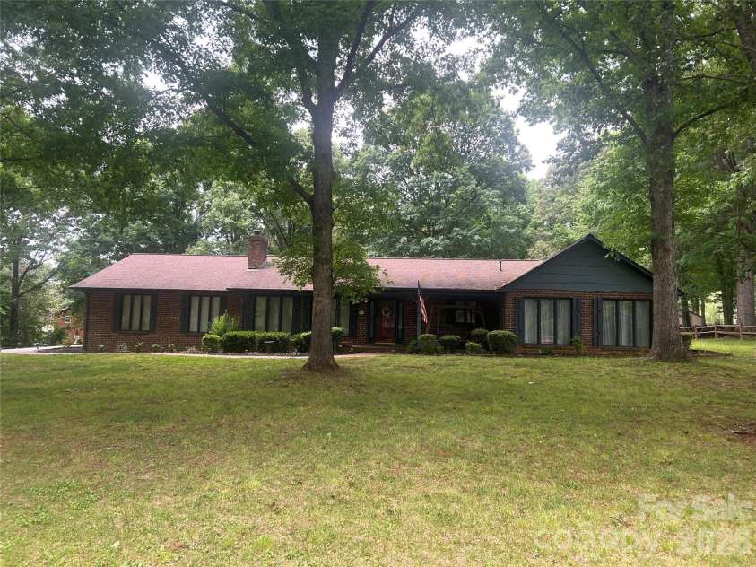 156 Monte Vista Road, Statesville, NC 28625.  MLS# CAR4379805, YatesRealty ID 25577. Front Elevation