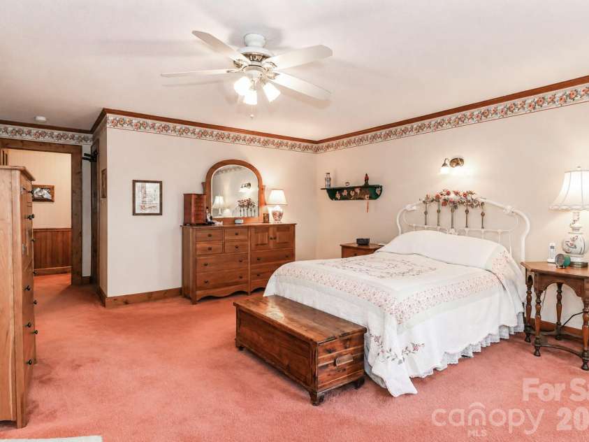 156 Monte Vista Road, Statesville, NC 28625.  MLS# CAR4379805, YatesRealty ID 25577. Large primary