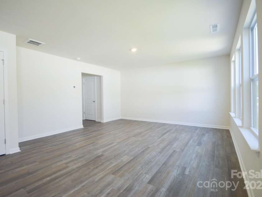 73 Lillian Lane, Hendersonville, NC 28792.  MLS# CAR4277305, YatesRealty ID 25579. Photos are representative