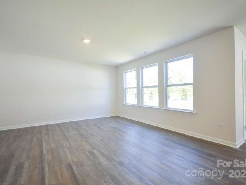 73 Lillian Lane, Hendersonville, NC 28792.  MLS# CAR4277305, YatesRealty ID 25579. Photos are representative