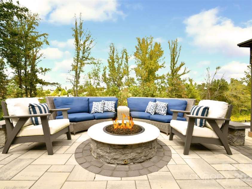 14230 Morningate Street, Huntersville, NC 28078.  MLS# CAR4323324, YatesRealty ID 2558. 