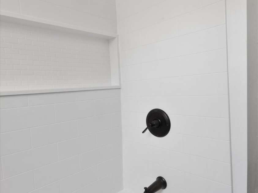 351 Dove Haven Lane, Hendersonville, NC 28791.  MLS# CAR4276592, YatesRealty ID 25581. 