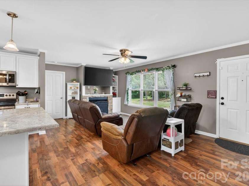 567 Godbey Road, Mocksville, NC 27028.  MLS# CAR4379299, YatesRealty ID 25581. 