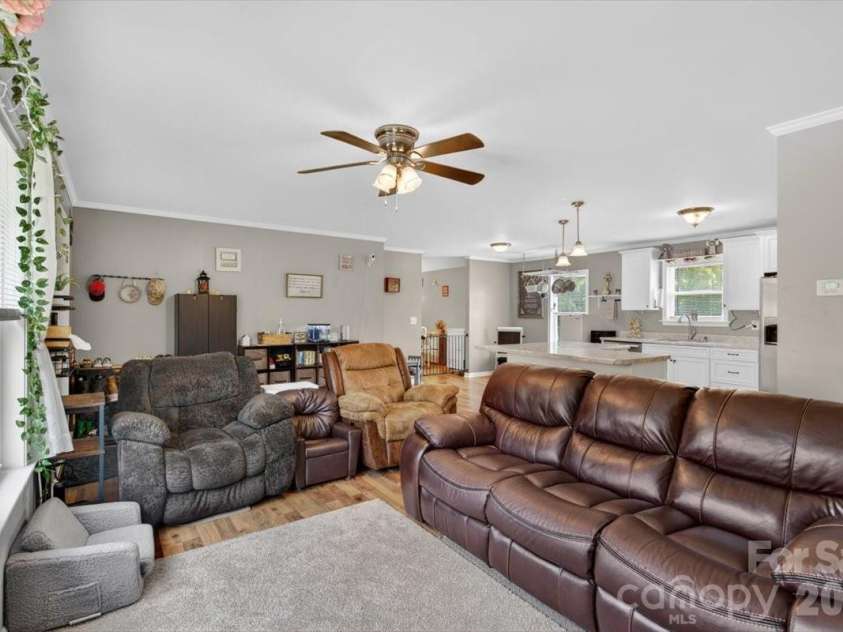 567 Godbey Road, Mocksville, NC 27028.  MLS# CAR4379299, YatesRealty ID 25581. 