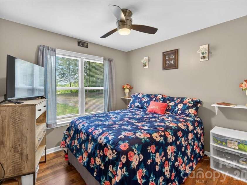 567 Godbey Road, Mocksville, NC 27028.  MLS# CAR4379299, YatesRealty ID 25581. 