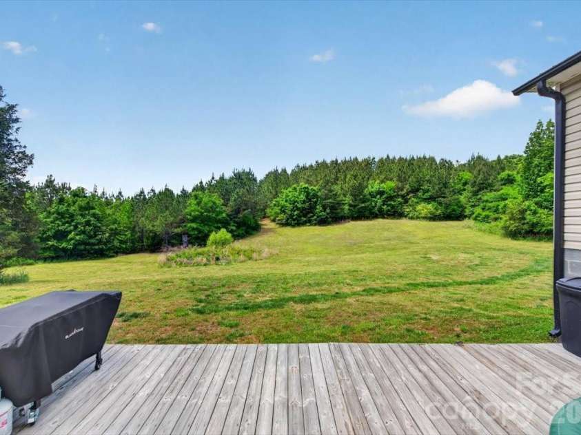 567 Godbey Road, Mocksville, NC 27028.  MLS# CAR4379299, YatesRealty ID 25581. 