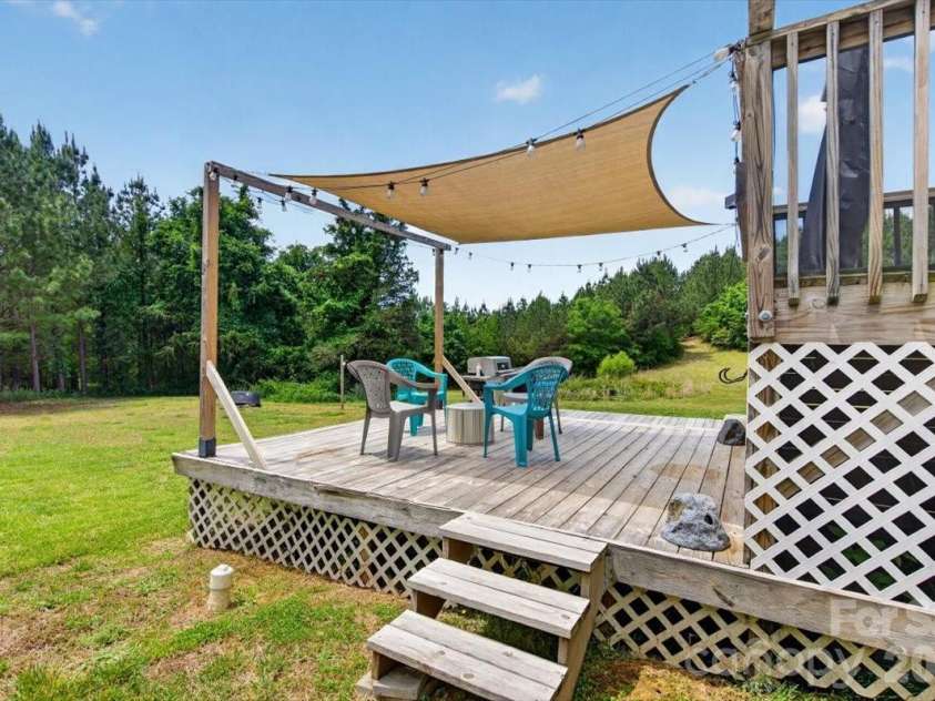 567 Godbey Road, Mocksville, NC 27028.  MLS# CAR4379299, YatesRealty ID 25581. 