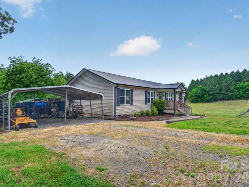 567 Godbey Road, Mocksville, NC 27028.  MLS# CAR4379299, YatesRealty ID 25581. 