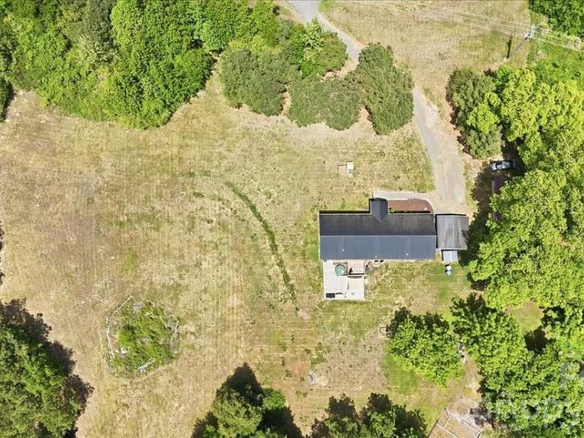 567 Godbey Road, Mocksville, NC 27028.  MLS# CAR4379299, YatesRealty ID 25581. 