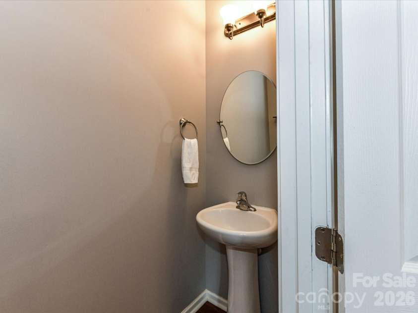 756 Naramore Street, Davidson, NC 28036.  MLS# CAR4284333, YatesRealty ID 25582. 
