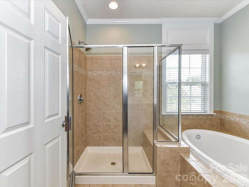 756 Naramore Street, Davidson, NC 28036.  MLS# CAR4284333, YatesRealty ID 25582. 