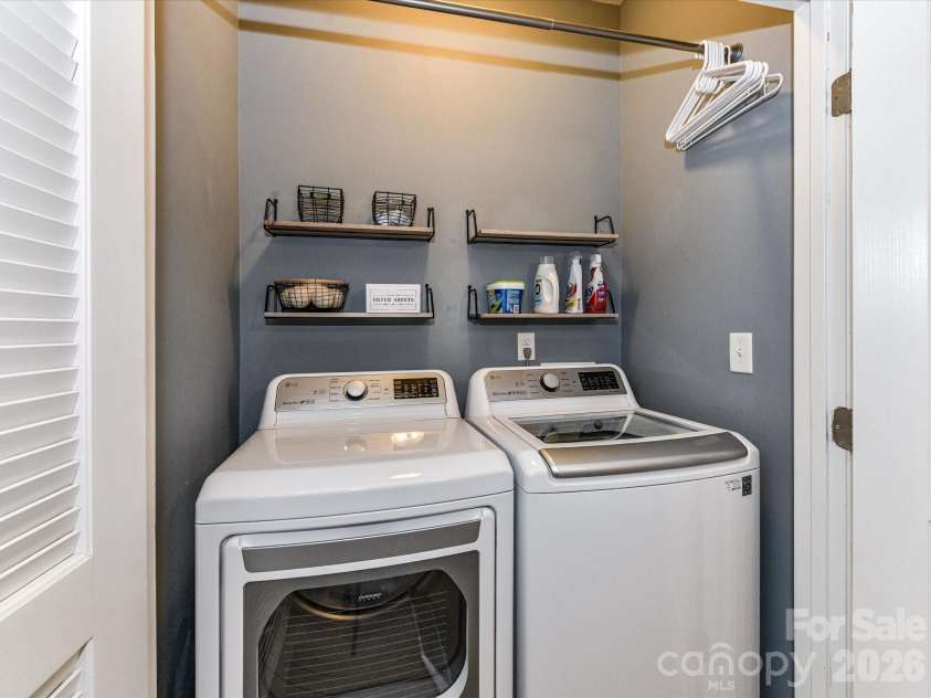 756 Naramore Street, Davidson, NC 28036.  MLS# CAR4284333, YatesRealty ID 25582. 