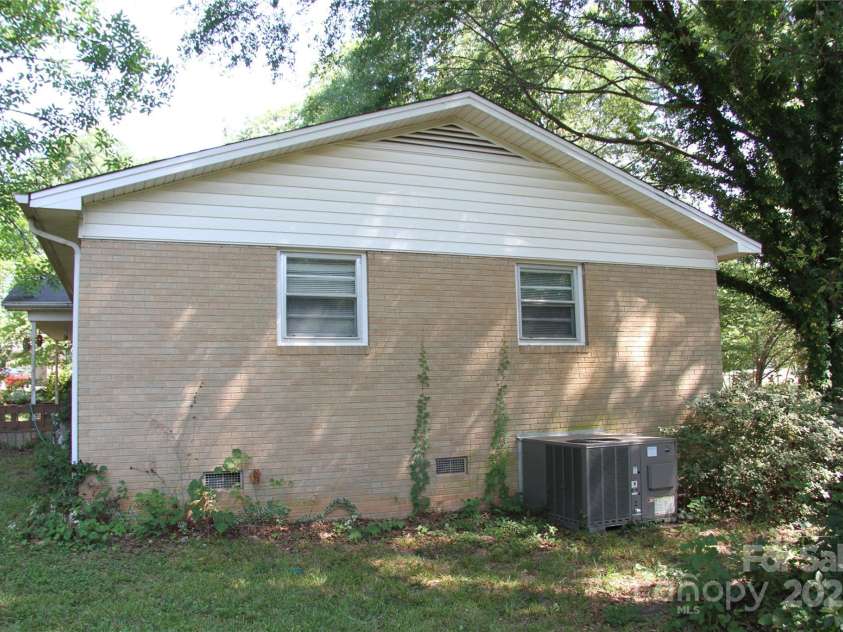 1619 Drywood Circle, Lancaster, SC 29720.  MLS# CAR4278989, YatesRealty ID 25583. 