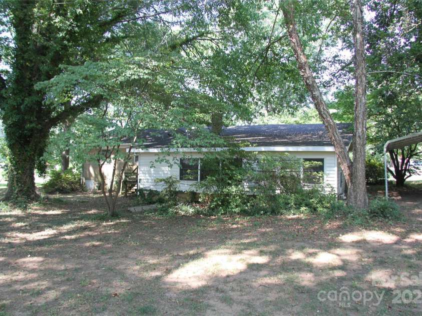 1619 Drywood Circle, Lancaster, SC 29720.  MLS# CAR4278989, YatesRealty ID 25583. 