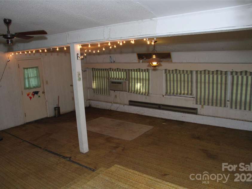 1619 Drywood Circle, Lancaster, SC 29720.  MLS# CAR4278989, YatesRealty ID 25583. Flex room