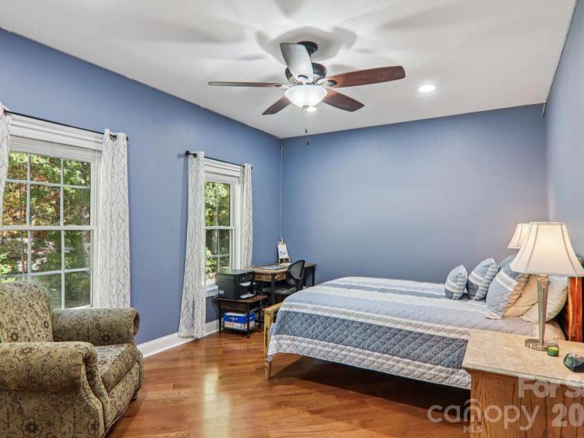 6 Wagon Trace, Flat Rock, NC 28731.  MLS# CAR4374692, YatesRealty ID 25583. Main level guest bedroom