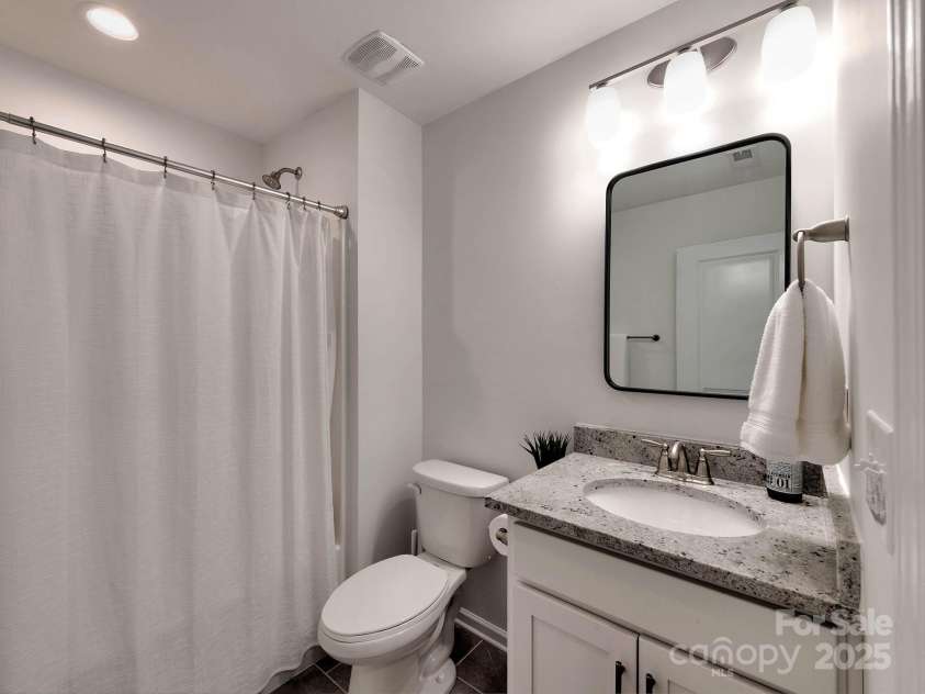 13421 Copley Square Drive, Huntersville, NC 28078.  MLS# CAR4259818, YatesRealty ID 25584. 